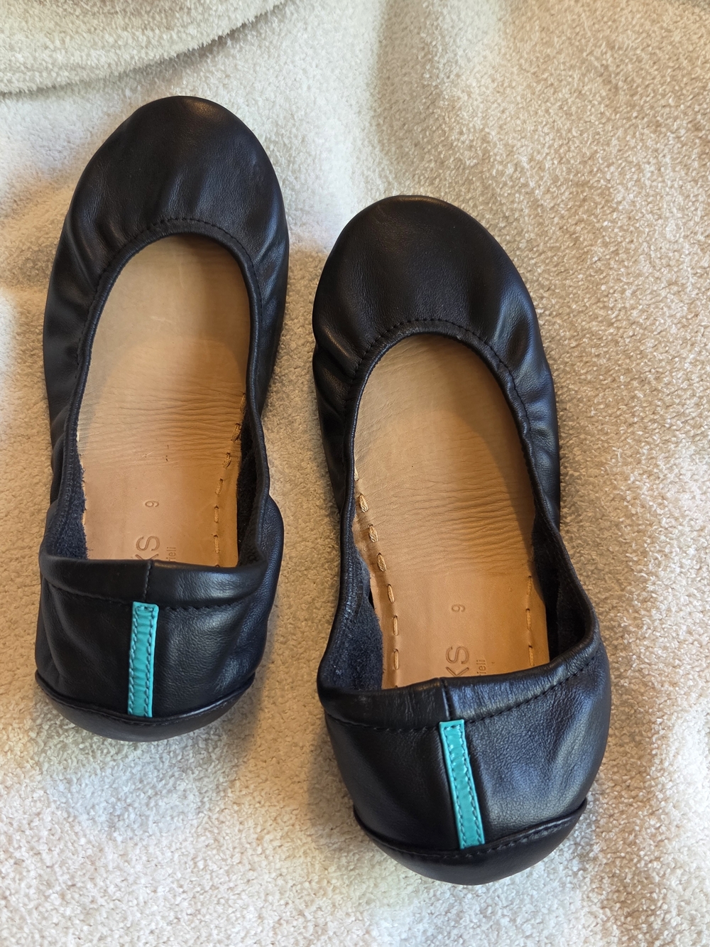 Tieks Navy Blue Leather Ballet Flats with Teal Accent